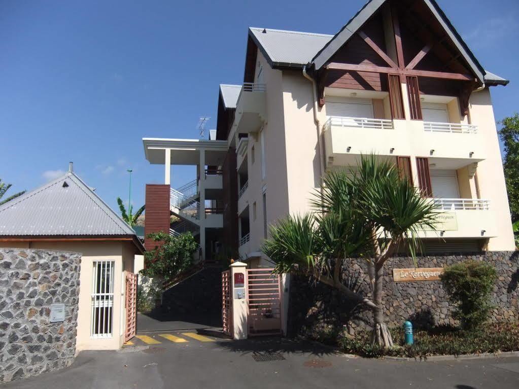 Hotel Le Kerveguen Saint-Gilles-les-Bains Exterior foto
